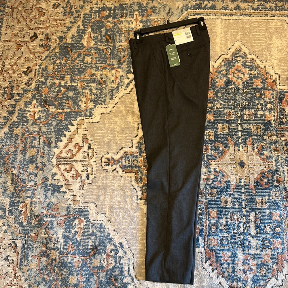 NWT Men’s Alfani Slim Fit Dress Pants 30W 30L